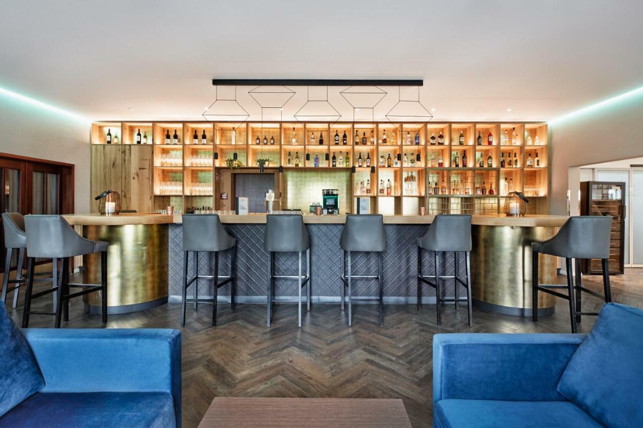 H+ Hotel Frankfurt Airport West Hofheim am Taunus Exteriör bild